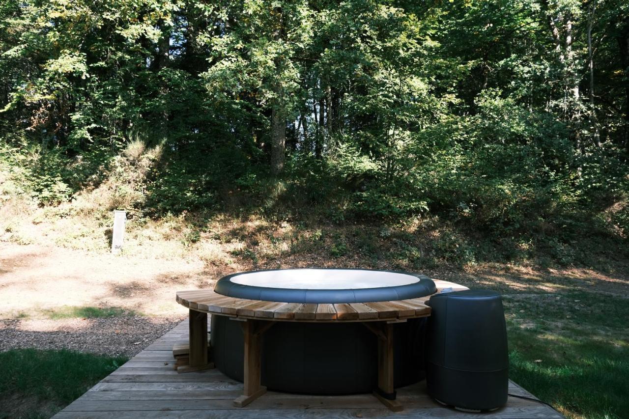 Lodge Avec Spa Privatif - Foret Et Lac Liginiac Exterior foto
